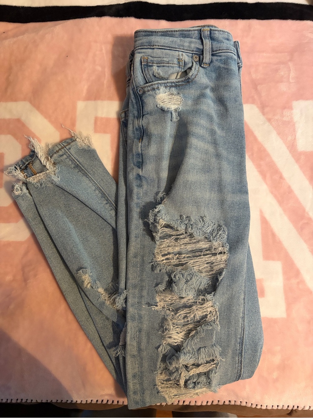 American Eagle Outfitters Light Blue Ripped Skinny Jeans